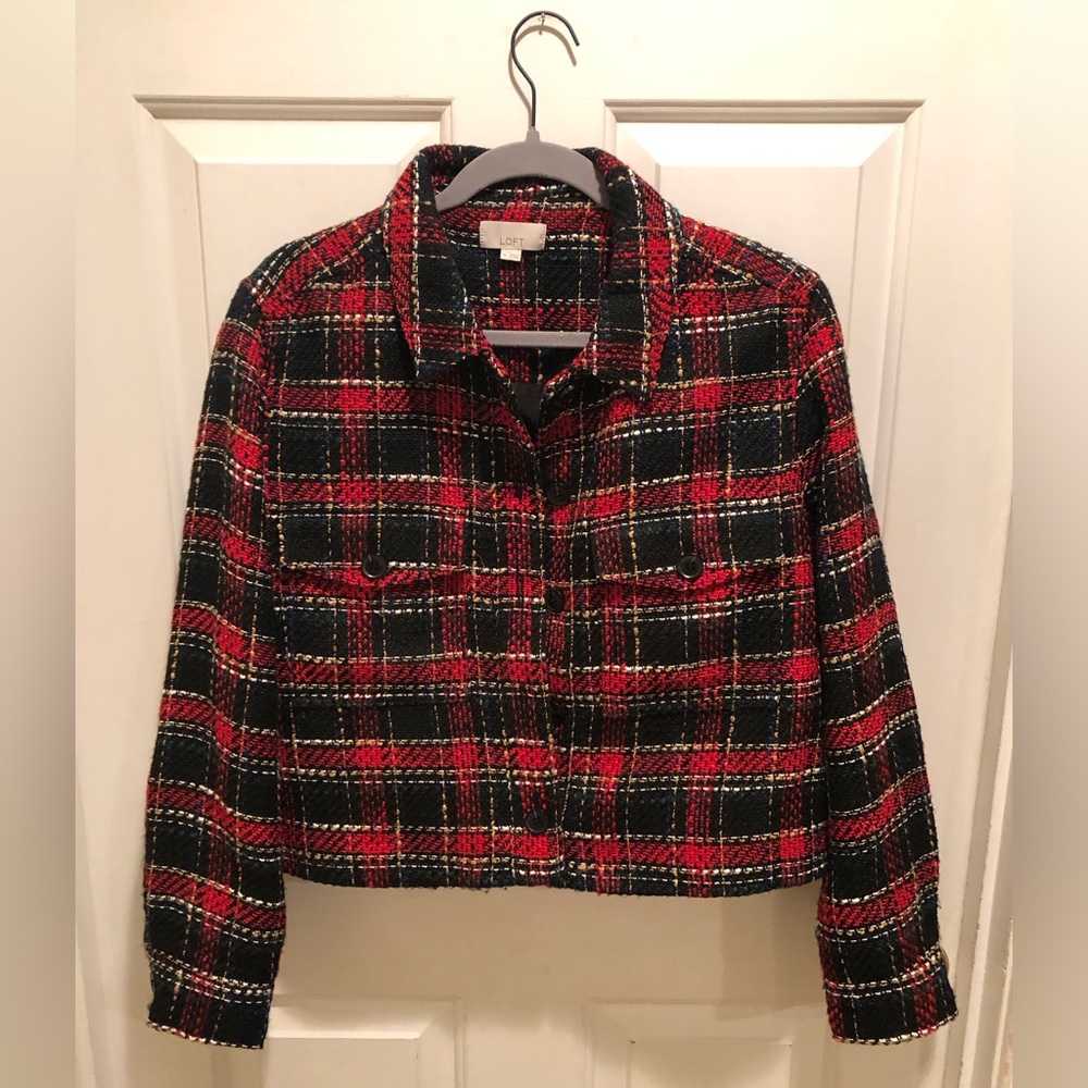 LOFT  Size M textured tweed shirt jacket.